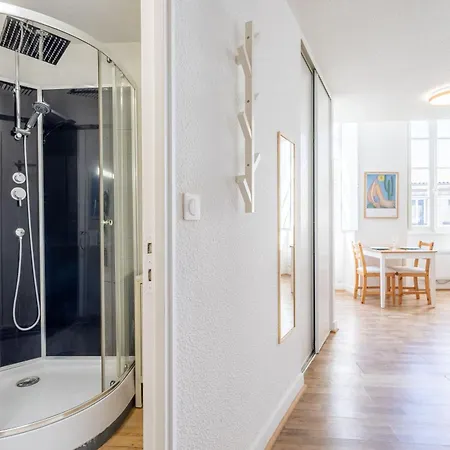 Appartamento 30 M2 Proche Parc Et Tram D Tres Lumineux *